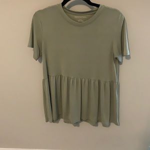 American Eagle Green Top